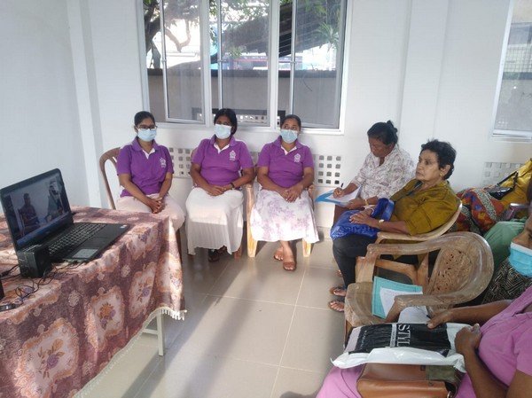A psychological counseling program was conducted for the elderly-led community at Homagama (2022-12-18)